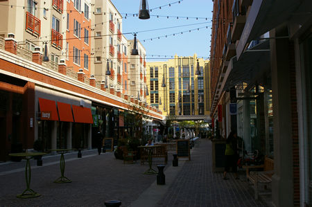 This plaza connects Bethesda Ave. and Elm St.