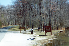 After crossing the inlet the path turns right to follow the lake.