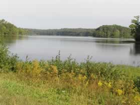 A good view of Burke Lake can be enjoyed from the dam.