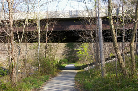 The trail passes under Pohick Road.
