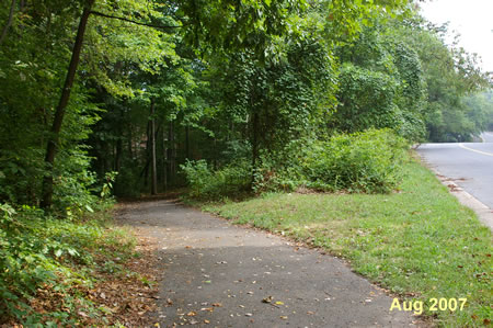 The trail leaves Glade Dr. for only a short distance.