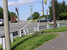 The trail intersects with Wiehle Ave.  Cross Wiehle Ave. at this point.