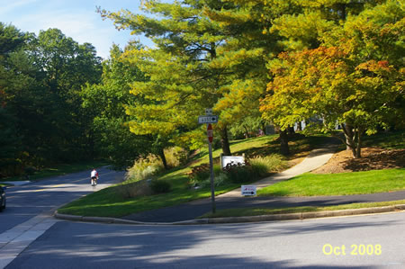 After crossing Timberhead La. turn right.