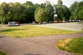 The path enters the Browns Chapel parking area.  Turn right at the first path shown.