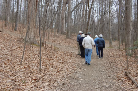 The Buttermilk Creek Trail turns left here to remain in Reston.