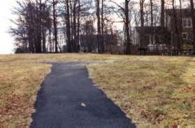 The trail intersects with another trail along another pipeline.
